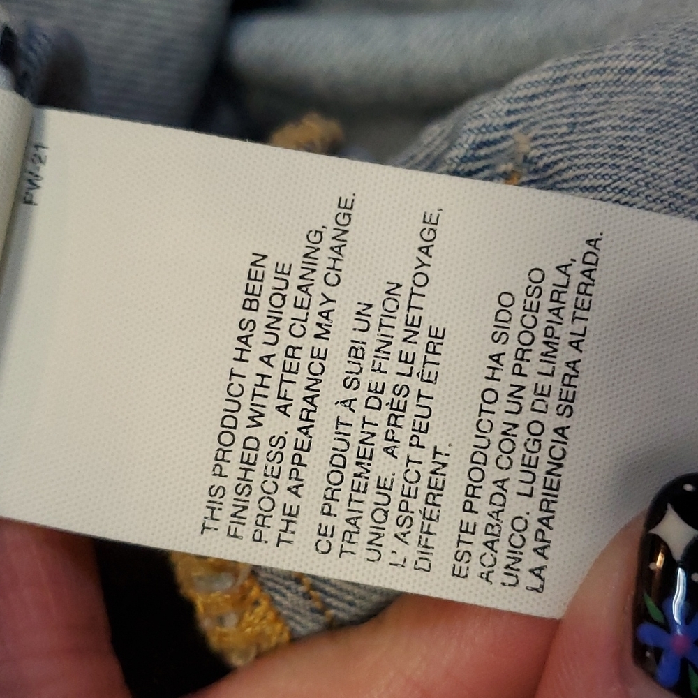 🔥 Comfy cute distressed Tommy Hilfiger blue Jean jacket !!! 🤠🐄🐮💋🔥 - Picture 14 of 16